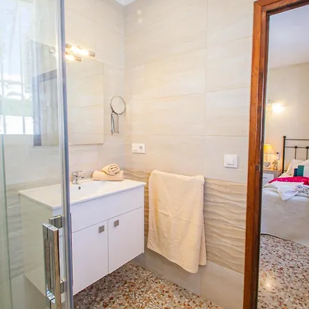 Catrina - Plusholidays * Ifach