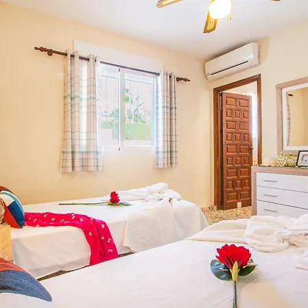 Catrina - Plusholidays Вилла Ifach