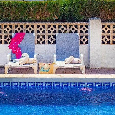 Catrina - Plusholidays