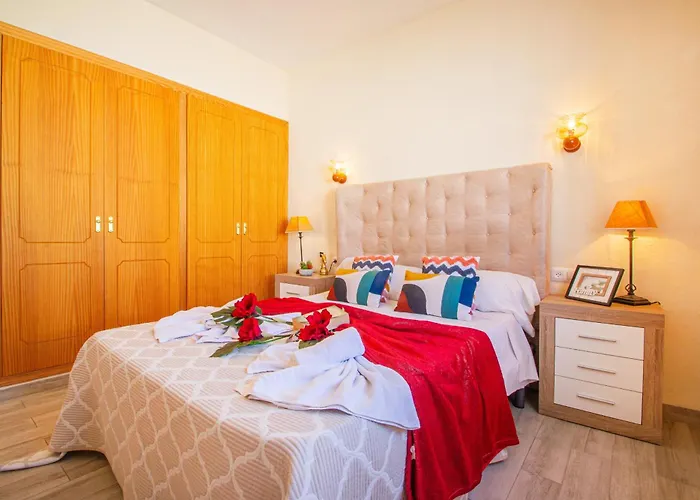 Catrina - Plusholidays *