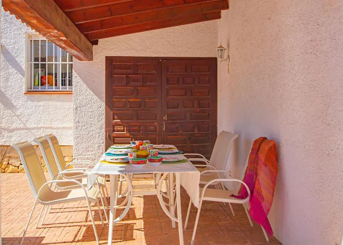 Catrina - Plusholidays *