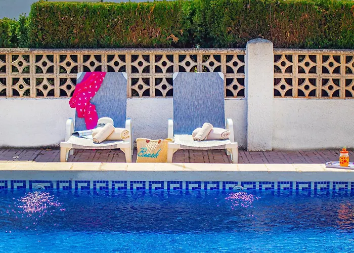 Catrina - Plusholidays