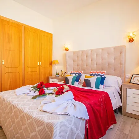 Catrina - Plusholidays *