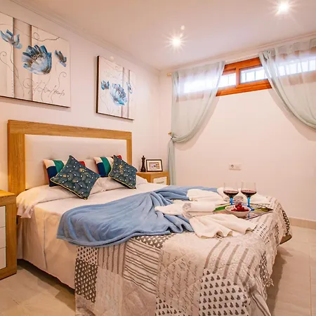 Catrina - Plusholidays Ifach